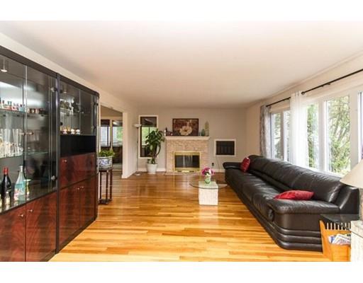 30 Hemlock Dr, Canton, MA 02021 photo 5