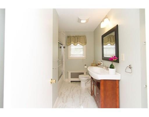 30 Hemlock Dr, Canton, MA 02021 photo 16