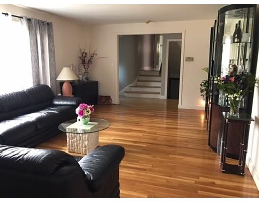 30 Hemlock Dr, Canton, MA 02021 photo 4