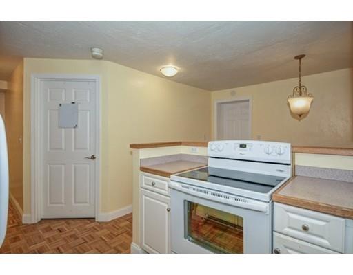 40 Elm St #B, Worcester, MA 01609 photo 15
