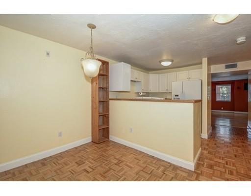 40 Elm St #B, Worcester, MA 01609 photo 13