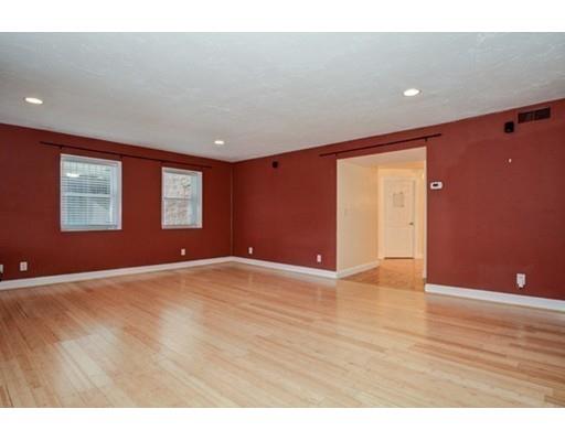 40 Elm St #B, Worcester, MA 01609 photo 12