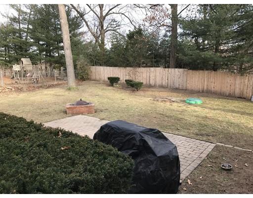 75 Carnavon Cir, Springfield, MA 01109 photo 22