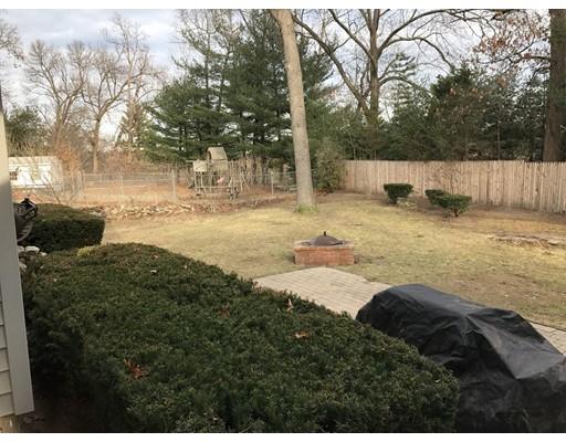 75 Carnavon Cir, Springfield, MA 01109 photo 23