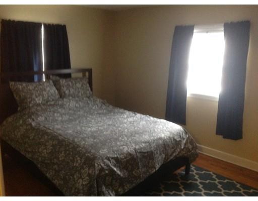 75 Carnavon Cir, Springfield, MA 01109 photo 13