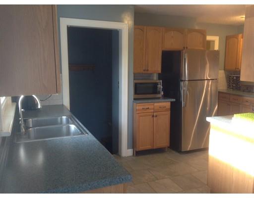 75 Carnavon Cir, Springfield, MA 01109 photo 8