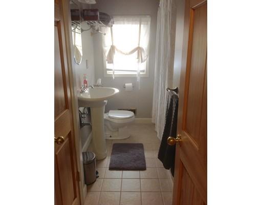 75 Carnavon Cir, Springfield, MA 01109 photo 16