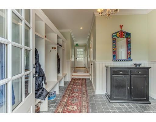 1 Brooks Cir, Beverly, MA 01915 photo 5