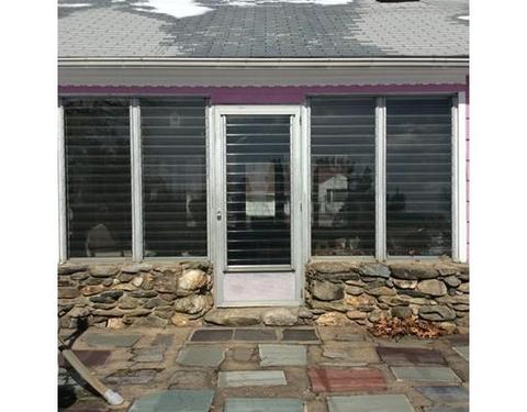 57 Mohawk Dr, Springfield, MA 01129 photo 9