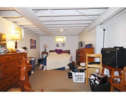 14 Hartwick St, Springfield, MA 01108 photo 21
