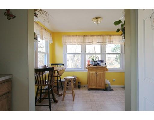 14 Hartwick St, Springfield, MA 01108 photo 10