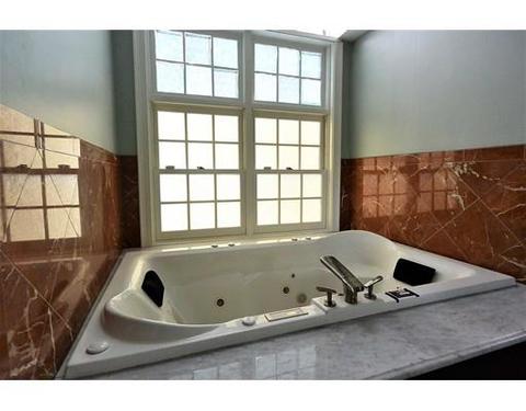 52 Whisper Dr, Worcester, MA 01609 photo 9