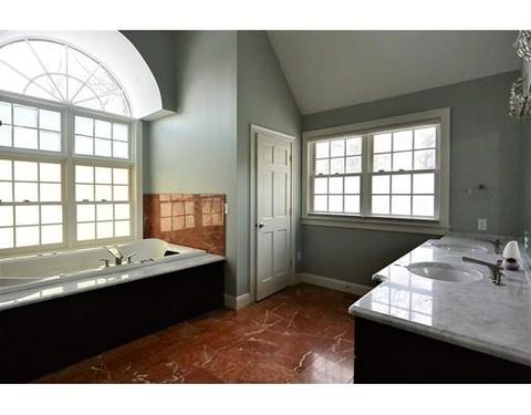52 Whisper Dr, Worcester, MA 01609 photo 8
