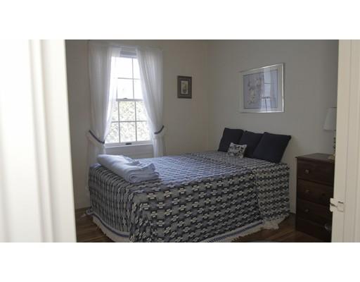 5 Hickory Ln, Danvers, MA 01923 photo 4