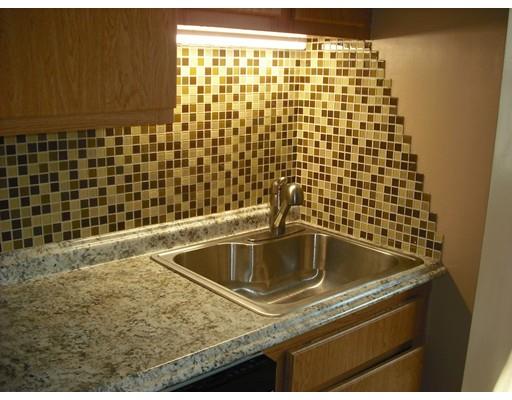 29 Brimblecom St, Lynn, MA 01902 photo 3