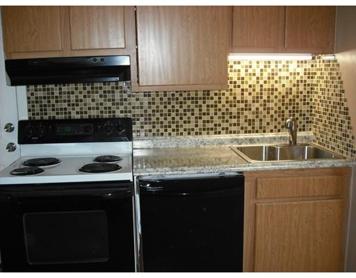 29 Brimblecom St, Lynn, MA 01902 photo 4