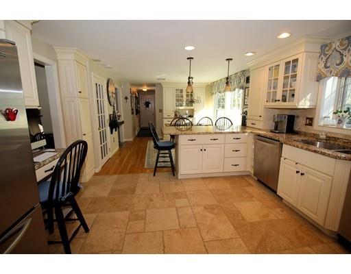 2 Cutter Hill Rd, Hingham, MA 02043 photo 6