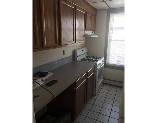38 Melville St, Fall River, MA 02724 photo 8