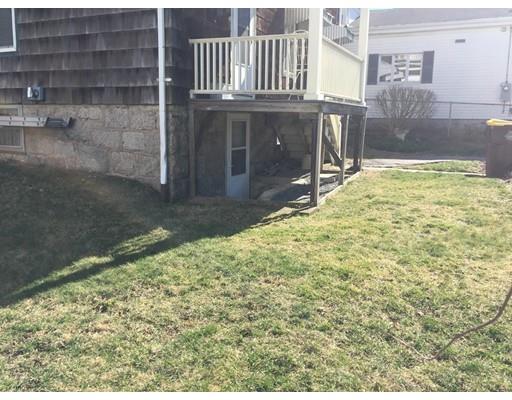 38 Melville St, Fall River, MA 02724 photo 4