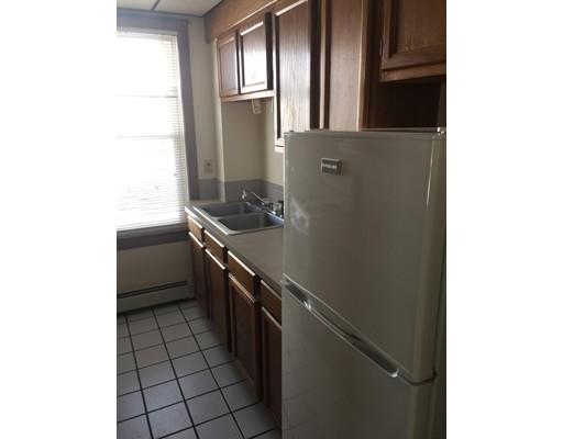 38 Melville St, Fall River, MA 02724 photo 9