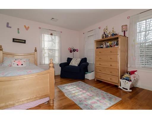 14 Massasoit Rd, Wellesley, MA 02481 photo 13