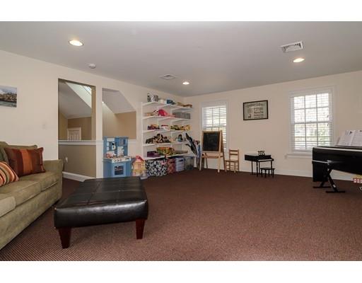 14 Massasoit Rd, Wellesley, MA 02481 photo 19