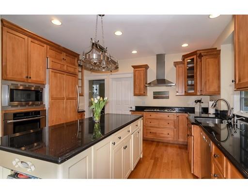 14 Massasoit Rd, Wellesley, MA 02481 photo 6