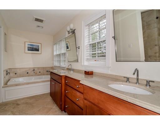 14 Massasoit Rd, Wellesley, MA 02481 photo 12