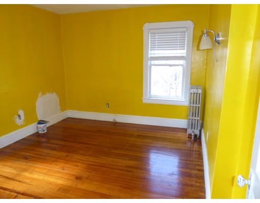 46 Middlesex St, Springfield, MA 01101 photo 6