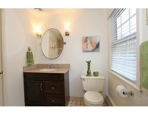 2 Laurel Cir, Needham, MA 02492 photo 15