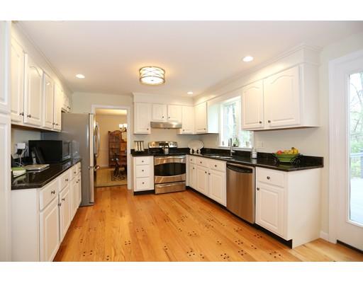 2 Laurel Cir, Needham, MA 02492 photo 8