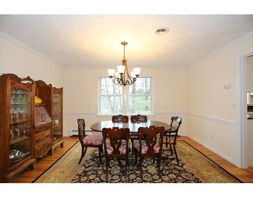 2 Laurel Cir, Needham, MA 02492 photo 6
