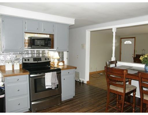 29 Crystal St, Webster, MA 01570 photo 6