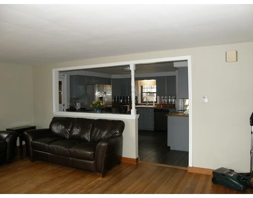 29 Crystal St, Webster, MA 01570 photo 9