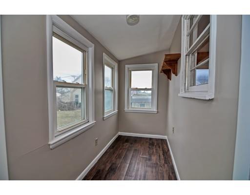 89 Gloucester Ave, Gloucester, MA 01930 photo 8