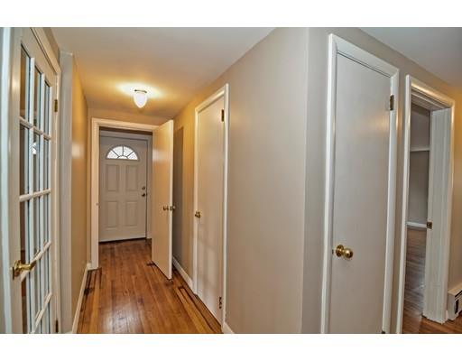 89 Gloucester Ave, Gloucester, MA 01930 photo 3