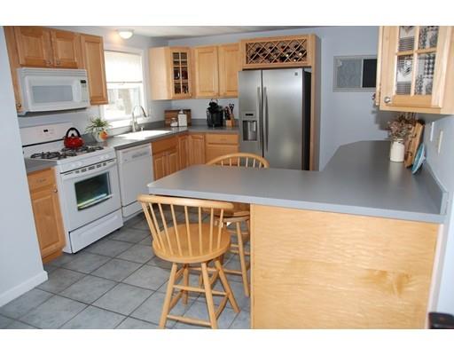 85 Powell Ave, Springfield, MA 01118 photo 7