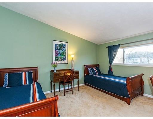 19 Thomas Dr, Framingham, MA 01701 photo 12