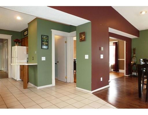 14 Lancaster St, Springfield, MA 01118 photo 14