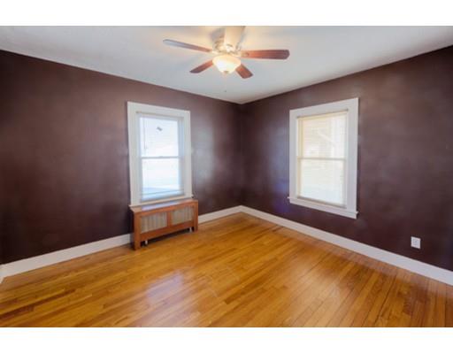 27 Eureka St, Springfield, MA 01104 photo 17