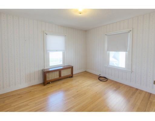 27 Eureka St, Springfield, MA 01104 photo 25