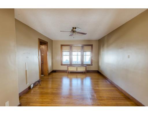 27 Eureka St, Springfield, MA 01104 photo 12