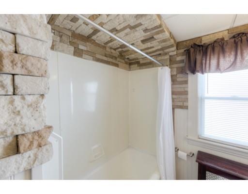 27 Eureka St, Springfield, MA 01104 photo 20