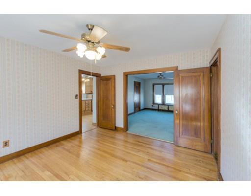27 Eureka St, Springfield, MA 01104 photo 21
