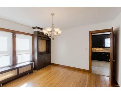 27 Eureka St, Springfield, MA 01104 photo 11