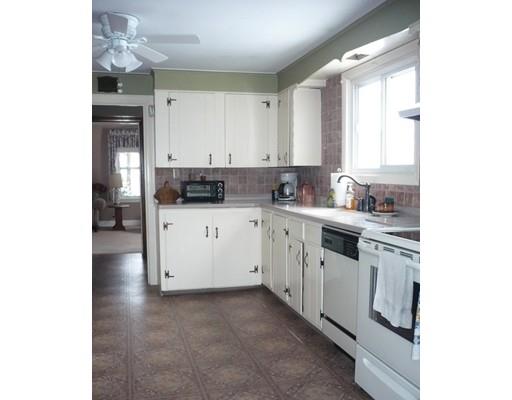 11 Brodeur Ave, Webster, MA 01570 photo 4