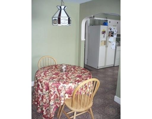 11 Brodeur Ave, Webster, MA 01570 photo 9