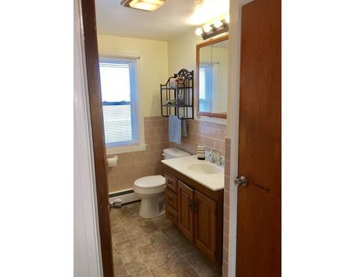129 Windemere St, Springfield, MA 01104 photo 6