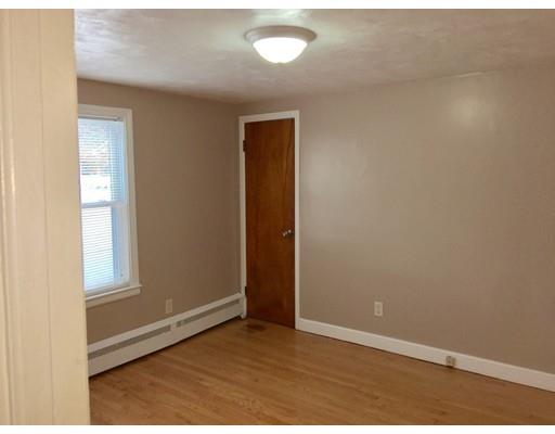 129 Windemere St, Springfield, MA 01104 photo 7