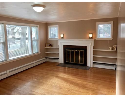 129 Windemere St, Springfield, MA 01104 photo 4